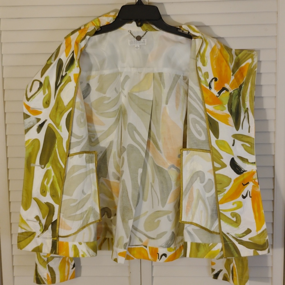 Joseph A. Women's Green and Orange Patterned Blazer - Picture 8 of 9